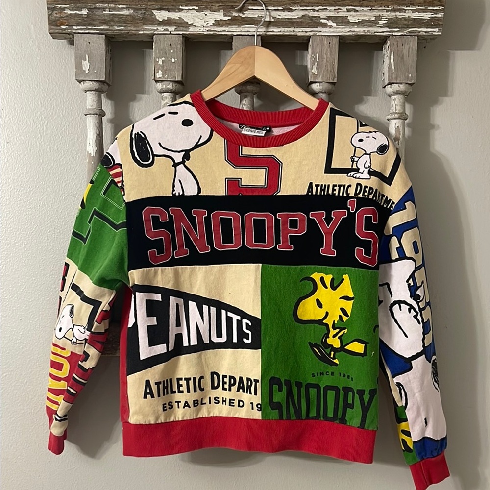 Zara special edition sold out Multicolor Snoopy Sweatshirt small